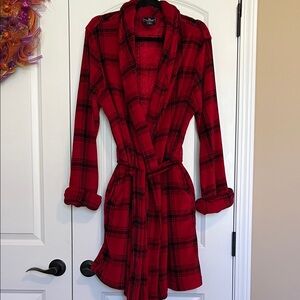 Women’s Soft Red and Black Plaid Deep Pockets Mini Ties Around Waist Long Sleeve